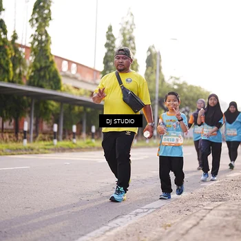 Runner Photo 8382106