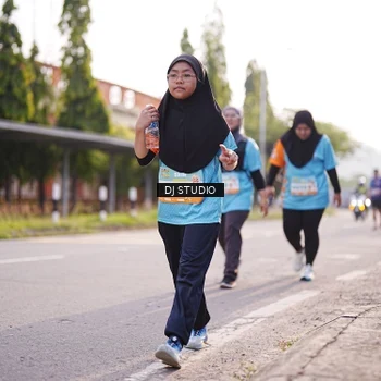 Runner Photo 8382115