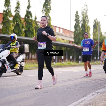 Runner Photo 8382152
