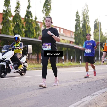 Runner Photo 8382153