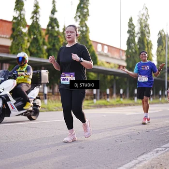 Runner Photo 8382159