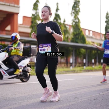 Runner Photo 8382164