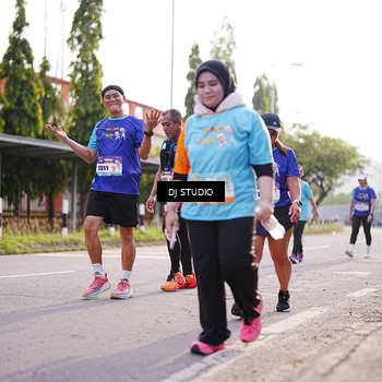 Runner Photo 8382165