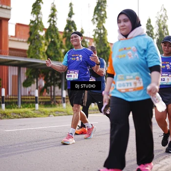 Runner Photo 8382180