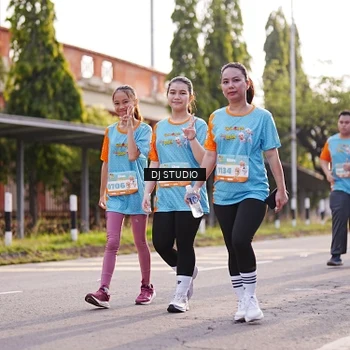 Runner Photo 8382301