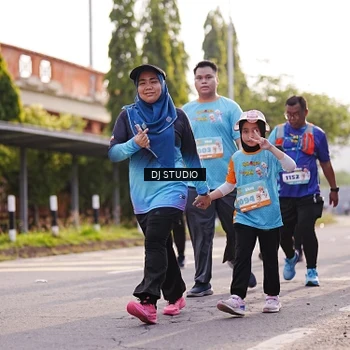 Runner Photo 8382310
