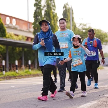 Runner Photo 8382311