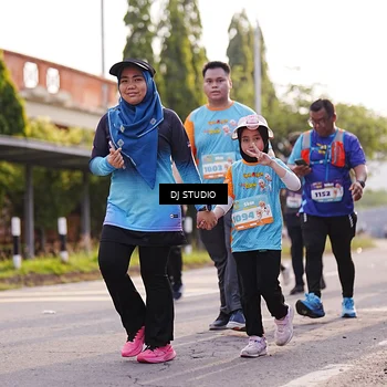 Runner Photo 8382315