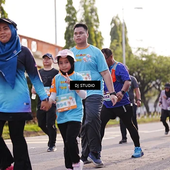 Runner Photo 8382324