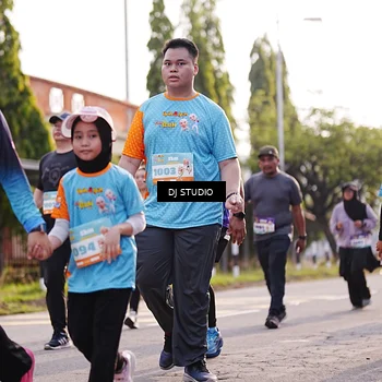 Runner Photo 8382333