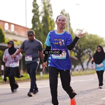 Runner Photo 8382338