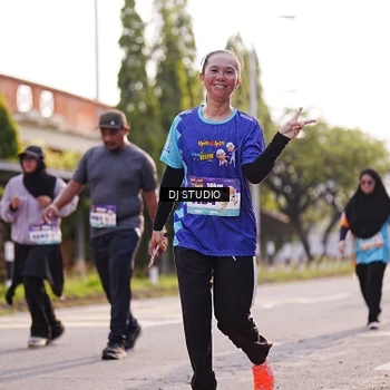 Runner Photo 8382339