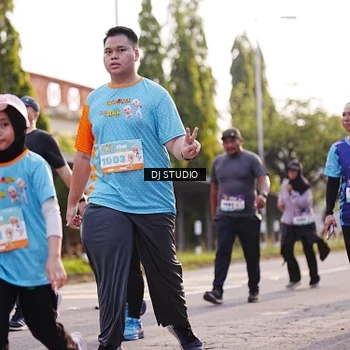 Runner Photo 8382344