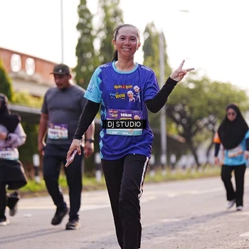 Runner Photo 8382345