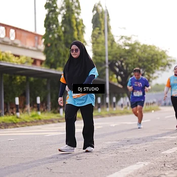 Runner Photo 8382357