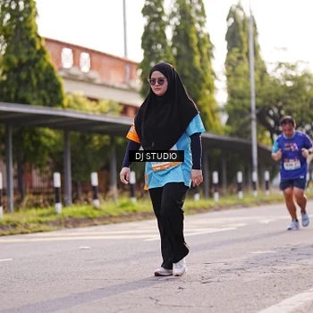 Runner Photo 8382367