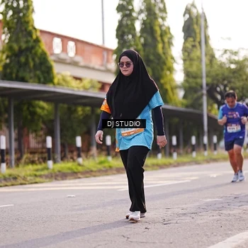 Runner Photo 8382368