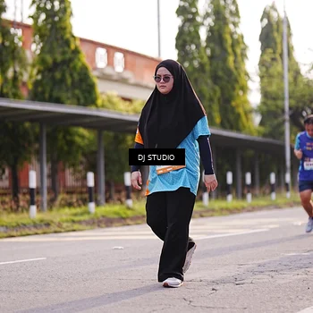 Runner Photo 8382372