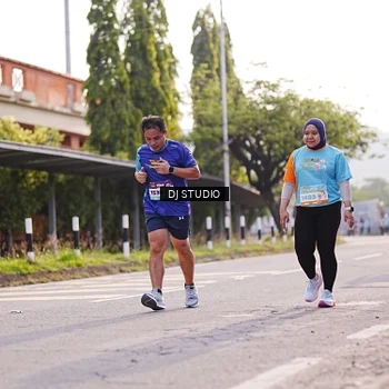 Runner Photo 8382374