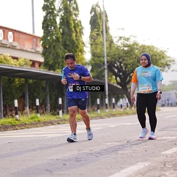 Runner Photo 8382378