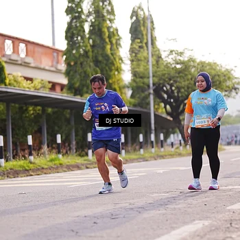 Runner Photo 8382380
