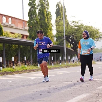 Runner Photo 8382384