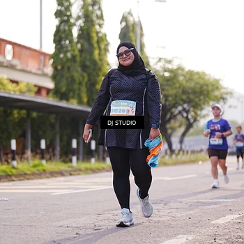 Runner Photo 8382413