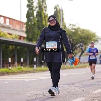 Runner Photo 8382417