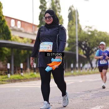 Runner Photo 8382432