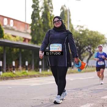 Runner Photo 8382433