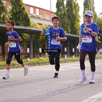 Runner Photo 8382454