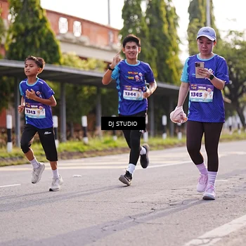 Runner Photo 8382457