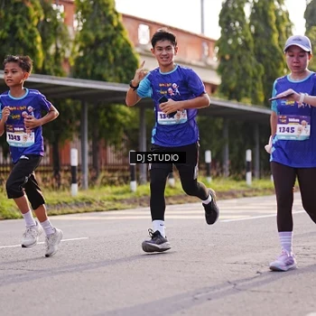 Runner Photo 8382462