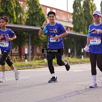 Runner Photo 8382464