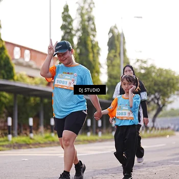 Runner Photo 8382496