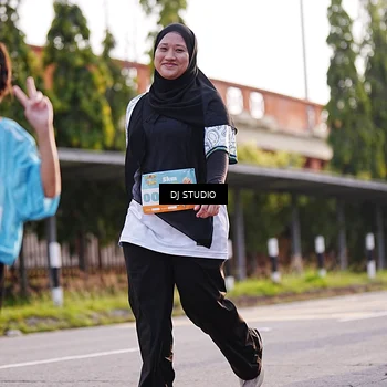 Runner Photo 8382518