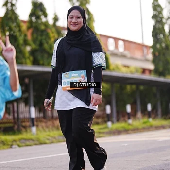 Runner Photo 8382539