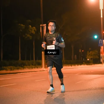 Runner Photo 8382564