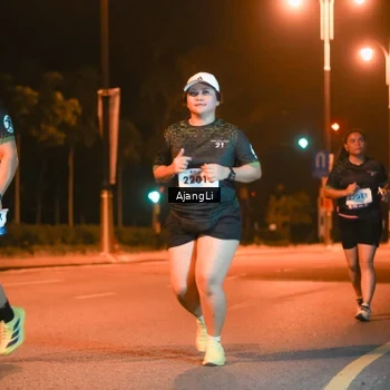 Runner Photo 8382598