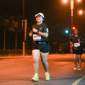 Runner Photo 8382599