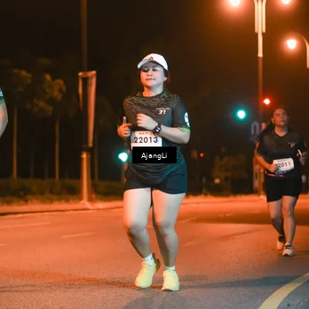 Runner Photo 8382601