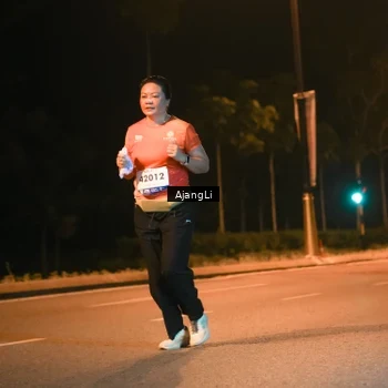 Runner Photo 8382639