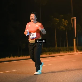 Runner Photo 8382645