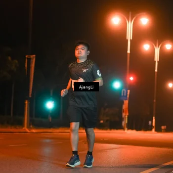 Runner Photo 8382673