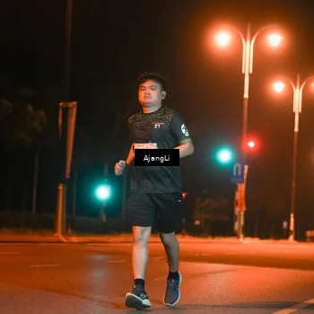Runner Photo 8382676