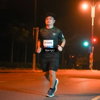 Runner Photo 8382691