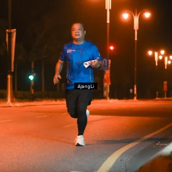 Runner Photo 8382695