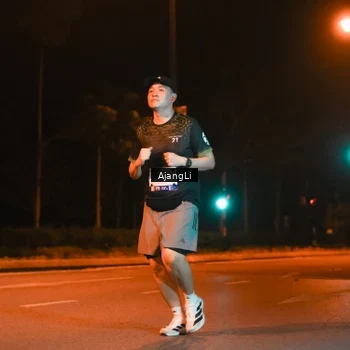 Runner Photo 8382731