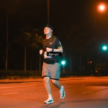 Runner Photo 8382732