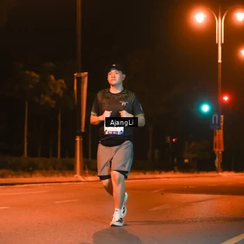 Runner Photo 8382735